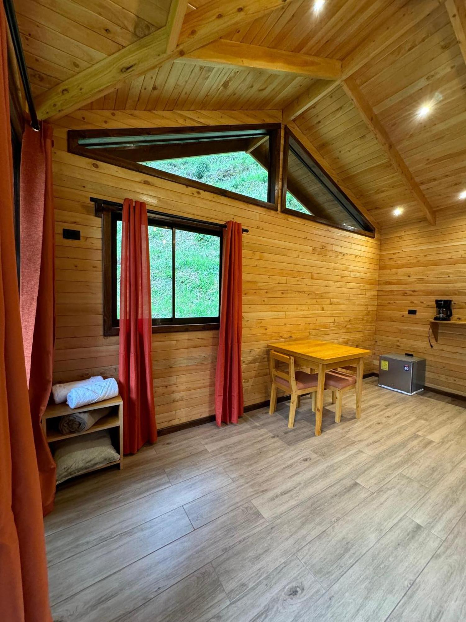 Entre Arboles Lodge San Gerardo de Dota Eksteriør bilde